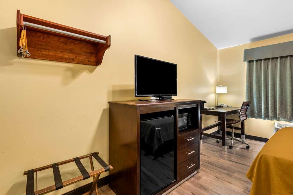 Econo Lodge Inn & Suites Eau Claire Zimmer foto